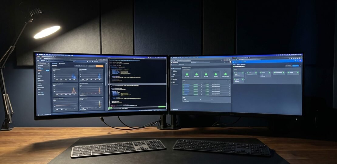Overemployed DevOps Engineer – Dual Monitor Setup Hero 2026